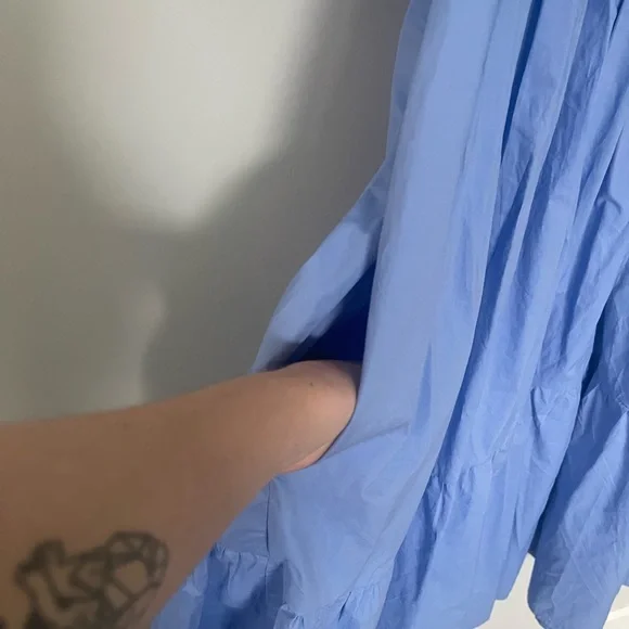 A Bronze Age Cornflower Blue Puff-Sleeve Midi Dress - Picture 6 of 7